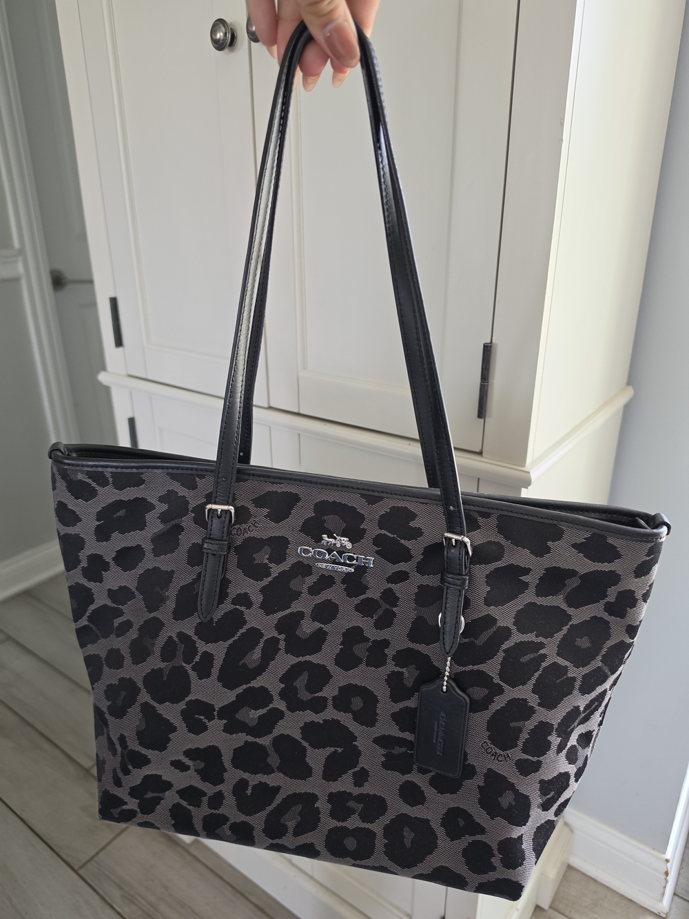 Coach Leopard Print Tote Bag in Black/Grey With Matching Wallet